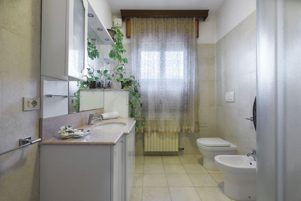 Bifamiliare con taverna