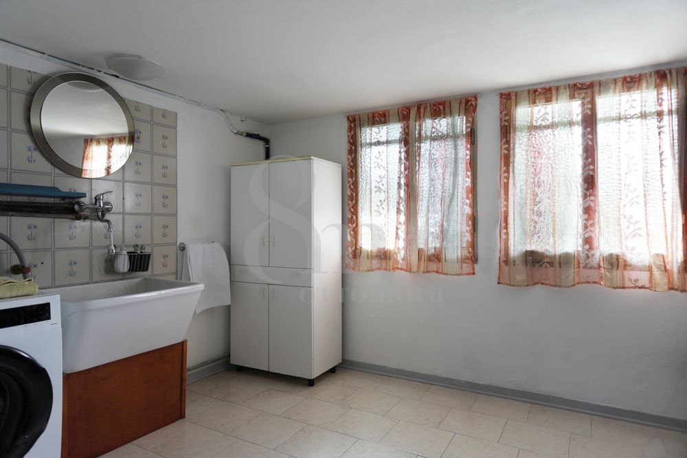 Bifamiliare con taverna