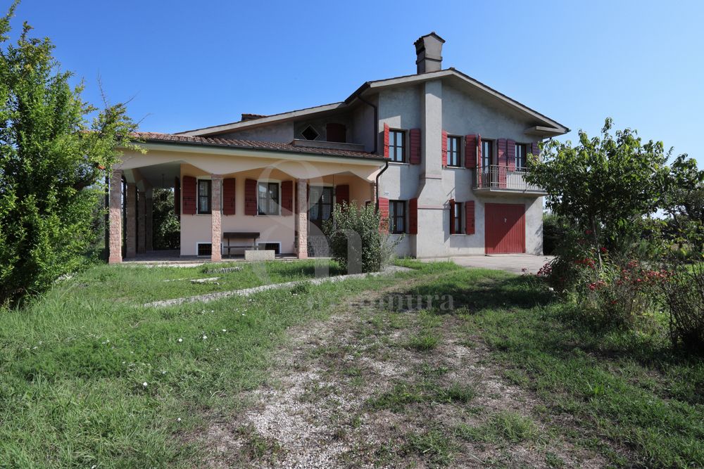 Pontelongo - Casa singola con terreno