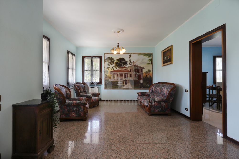 Pontelongo - Casa singola con terreno