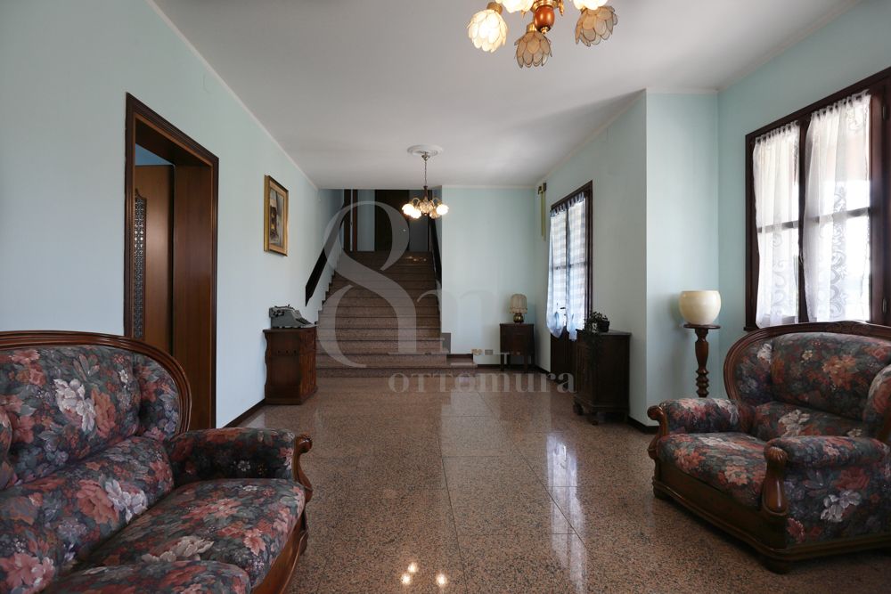 Pontelongo - Casa singola con terreno